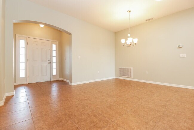 Building Photo - 6442 Twin Bridges Dr