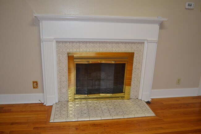 Building Photo - 511 Beverly St