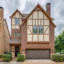Building Photo - 7124 Soto St