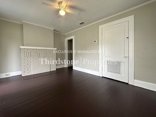 Foto del edificio - 3048 Hunt St