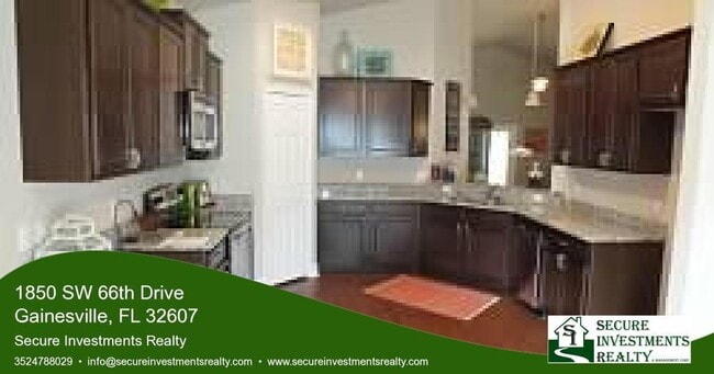 Building Photo - 3/2 Newer home in Portofino with split floor plan