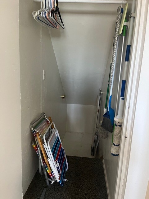 armario de almacenamiento - 863 Ocean Ln