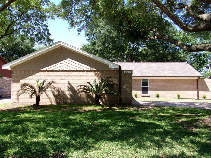 Primary Photo - 5123 Crystal Bay Houston, Texas 77084