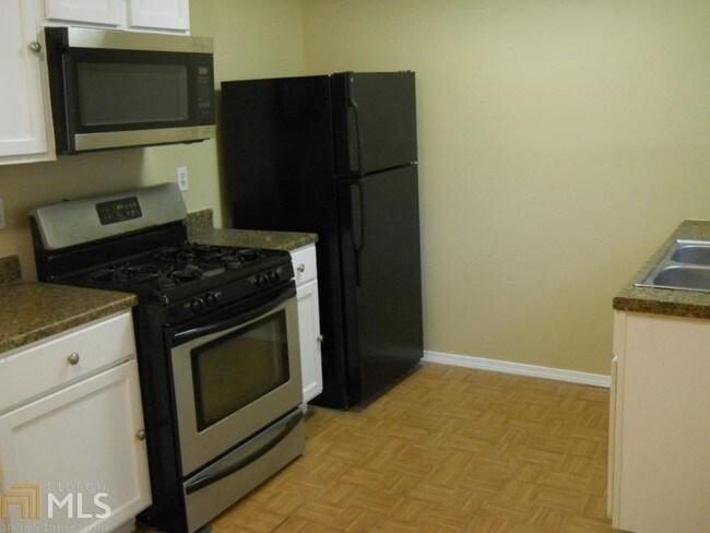 Foto del edificio - 810 Pine Tree Trail