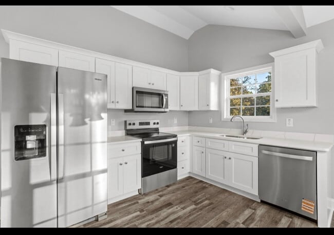 Building Photo - 809 Willeve Dr