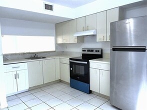 Building Photo - 8260 SW 149th Ct