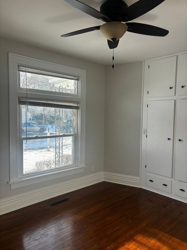 Foto del edificio - 1007 Lake Ave