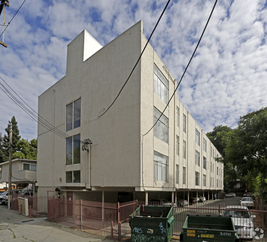 Foto del edificio - Sutter House