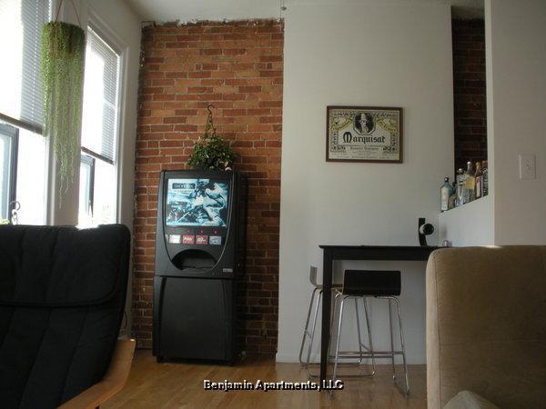 Building Photo - 23 Cortes St