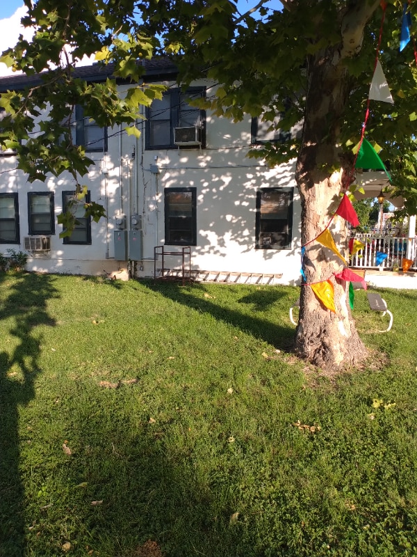 Building Photo - 511 S Water Ave