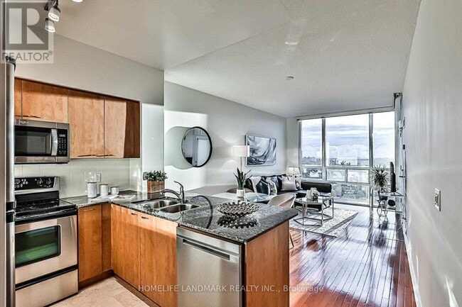 Building Photo - 509 Beecroft Rd