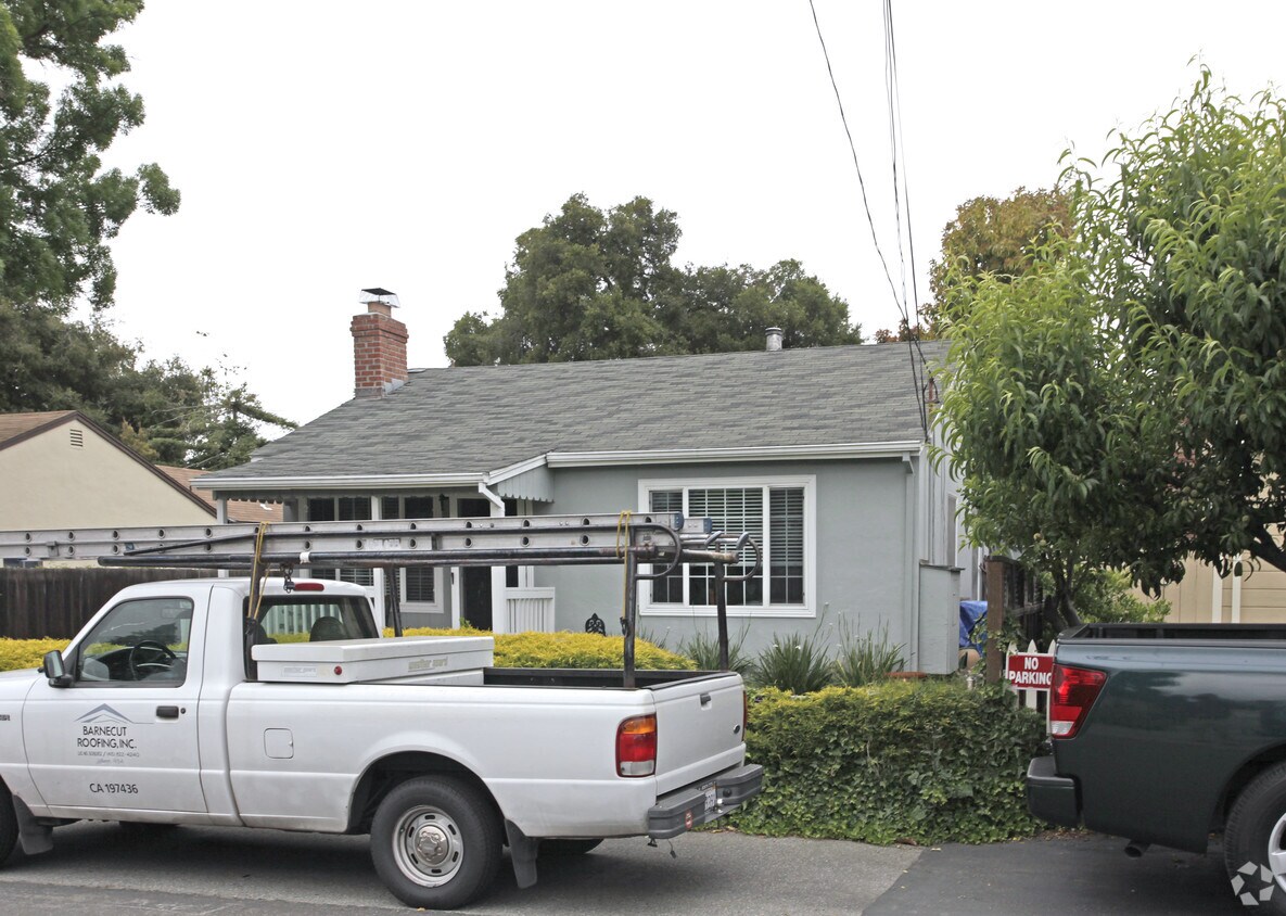 Building Photo - 259 Encina Ave