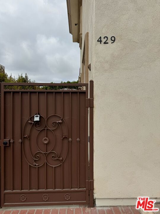 Foto del edificio - 429 S Gretna Green Way