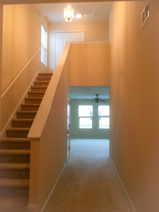 Foto del edificio - 320 Connor Ct