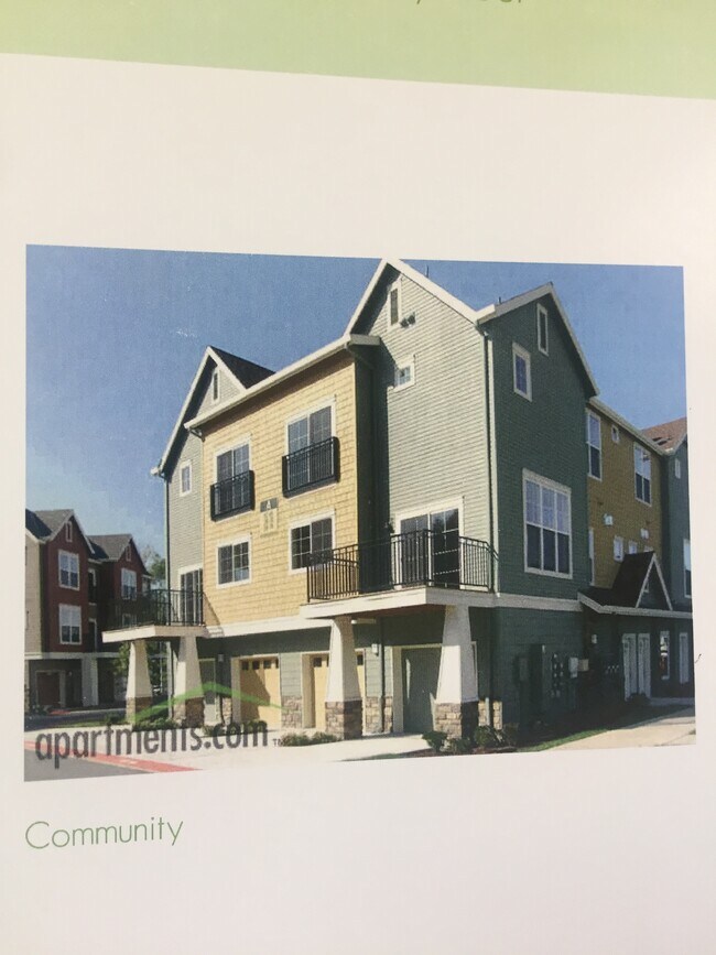 Building Photo - 2513 W Powell Blvd