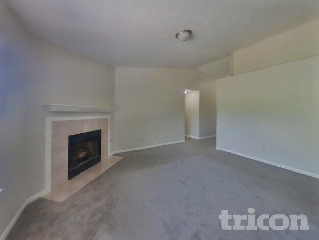 Building Photo - 4831 Dietzen Blvd