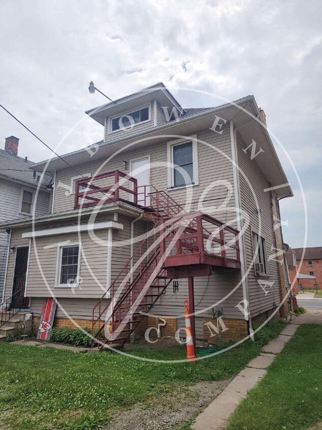 Primary Photo - 2nd floor Studio: Cozy 400 Sq Ft Space. El...