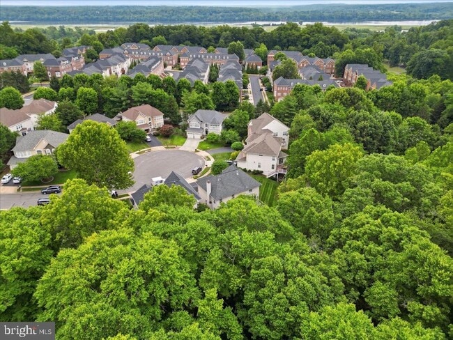 Building Photo - 47791 Macgill Ct