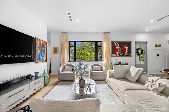 Foto del edificio - 2015 Country Club Prado