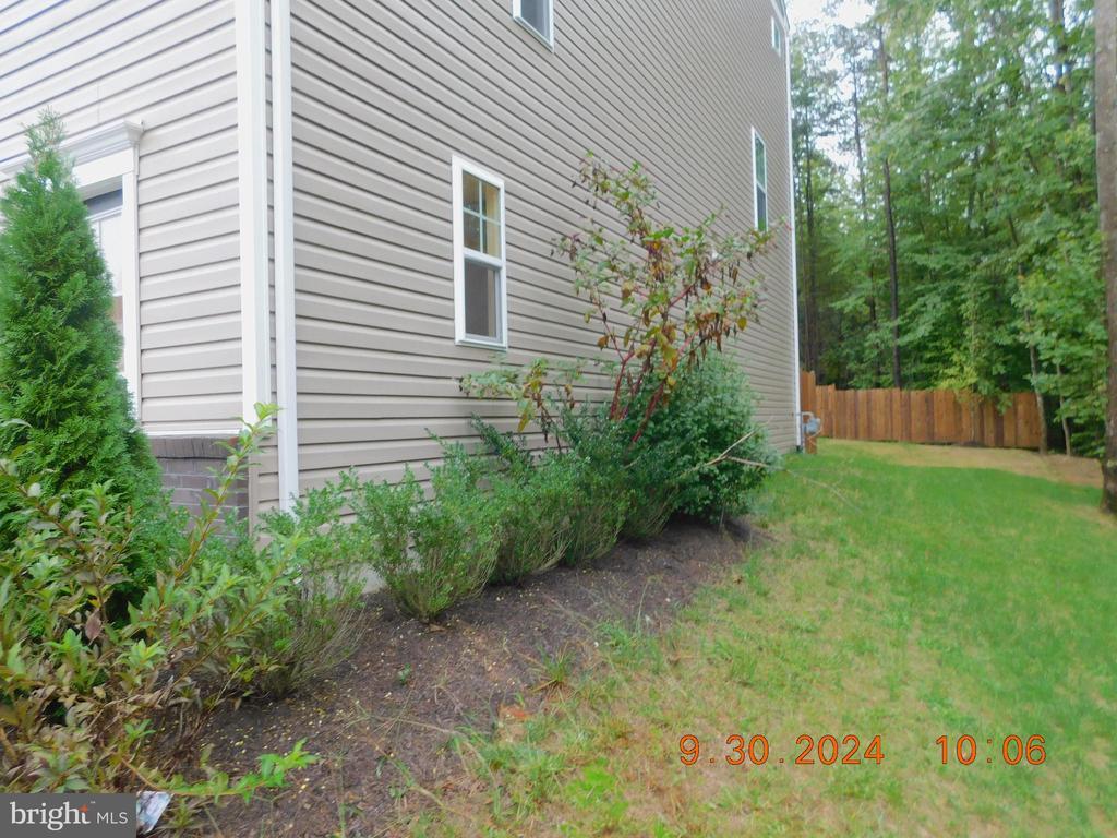 Building Photo - 313 Huff Dr