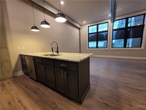 Building Photo - 100 Buckley Rd