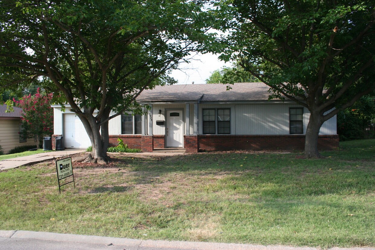 5929 NW 59th St, Warr Acres, OK 73122 House Rental in Warr Acres, OK