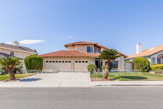 Building Photo - 39721 Casandra Ct