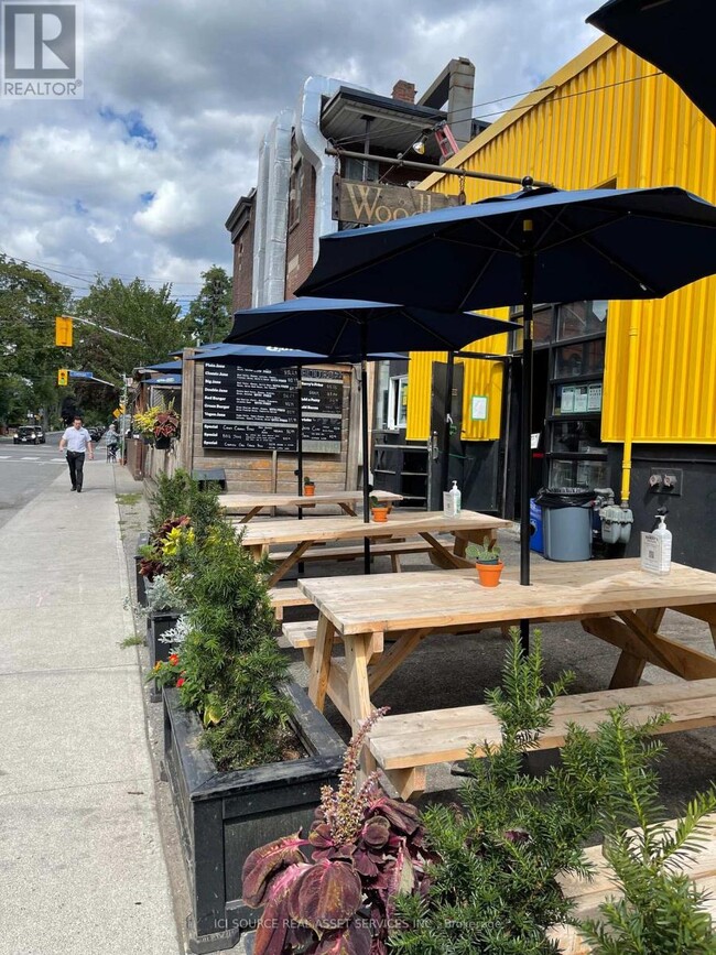 Building Photo - 287 Palmerston Ave