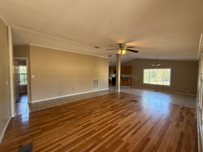 Foto del edificio - 1033 Union Hill Church Rd