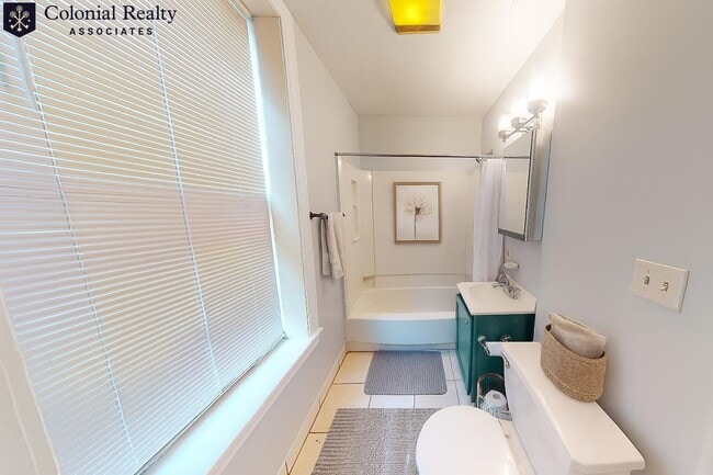 Building Photo - 17 Highgate St