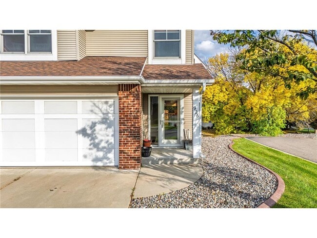 Building Photo - 926 Ramsey St