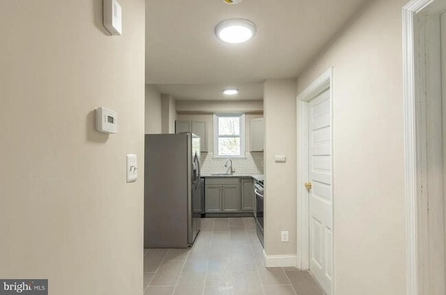 Building Photo - 115 Montgomery Ave