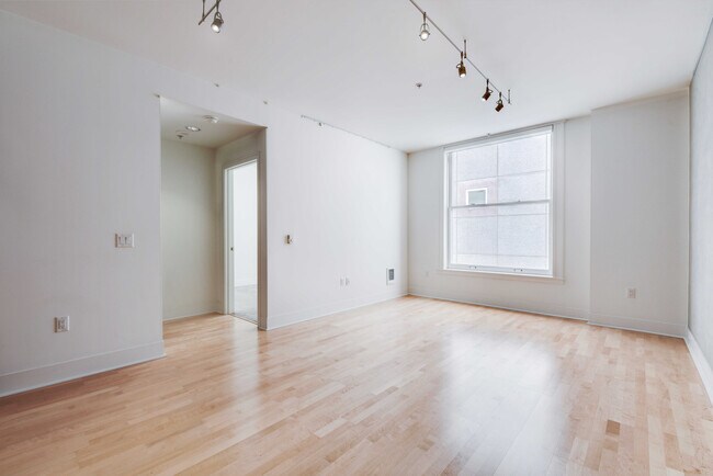 Building Photo - 74 New Montgomery St