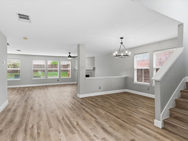 Foto del edificio - 1316 Hunter Ln