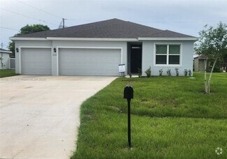 Building Photo - 1314 SW Hebner Ave
