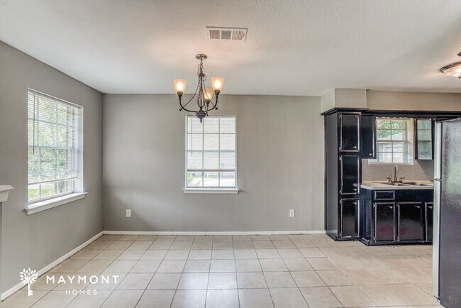 Building Photo - 16823 S Lighthouse Dr