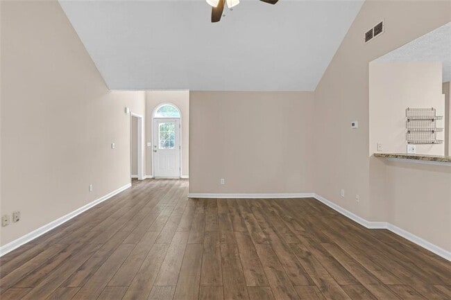 Foto del edificio - 1315 Sweetwater Ct