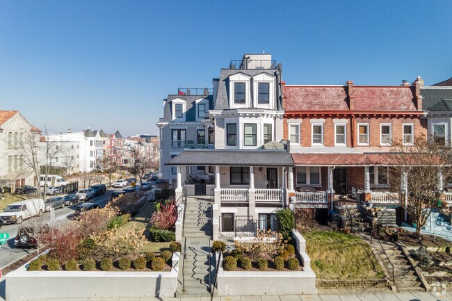 Foto del edificio - 1248 Fairmont St NW
