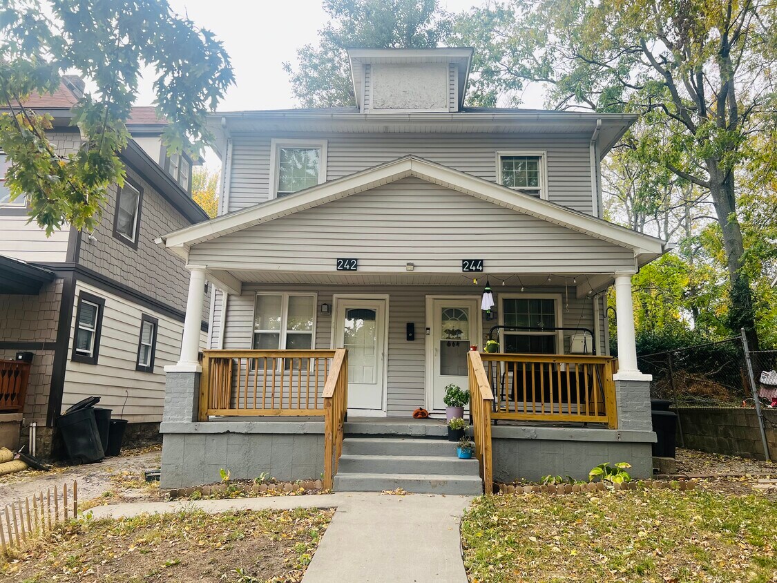 Front exterior - 242 N 8th St
