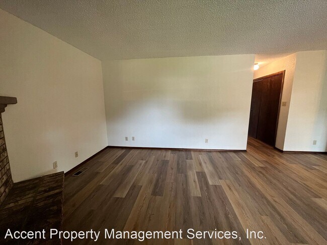 Building Photo - 3 br, 2 bath House - 109 East Canton Street