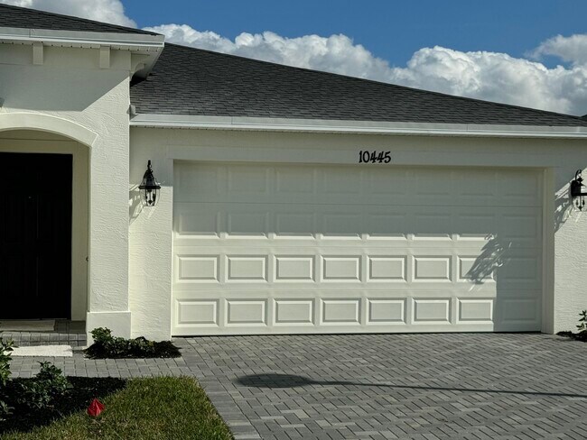 Foto del edificio - 10445 NW Suncrest Lp