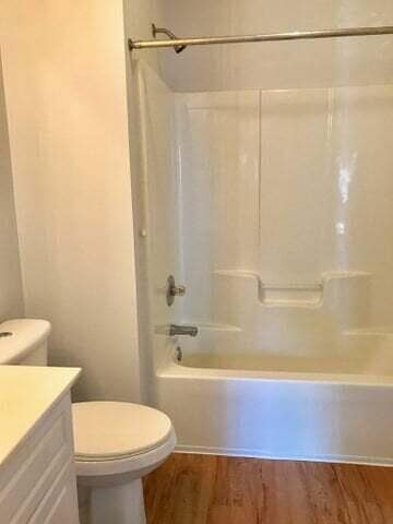 Building Photo - 302 Beech Ln