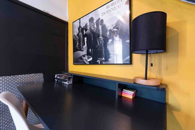 Foto del edificio - 1136 Rodman St