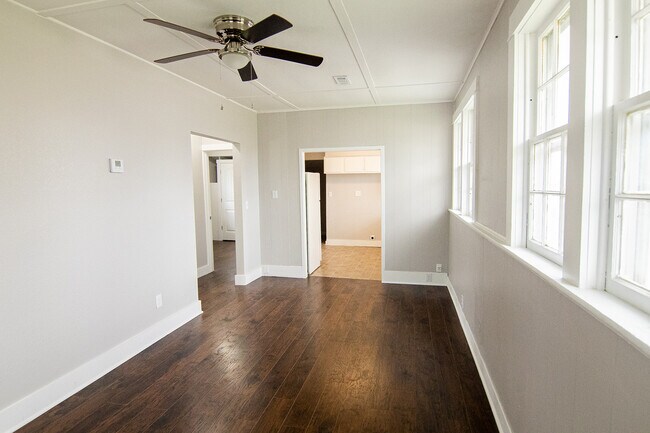 Foto del edificio - 104 SW 3rd St
