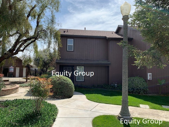 Foto principal - 1852 Whitley Ave