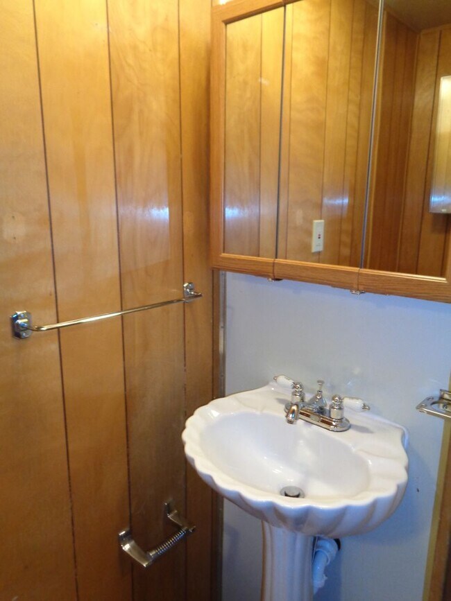 Foto del edificio - 3 Bedroom/ 1 1/2 Bathroom Mobile Home