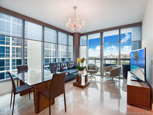 Building Photo - 6899 Collins Ave
