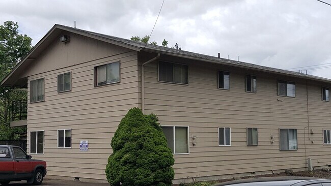 Foto del edificio - 1696 Liberty St NE