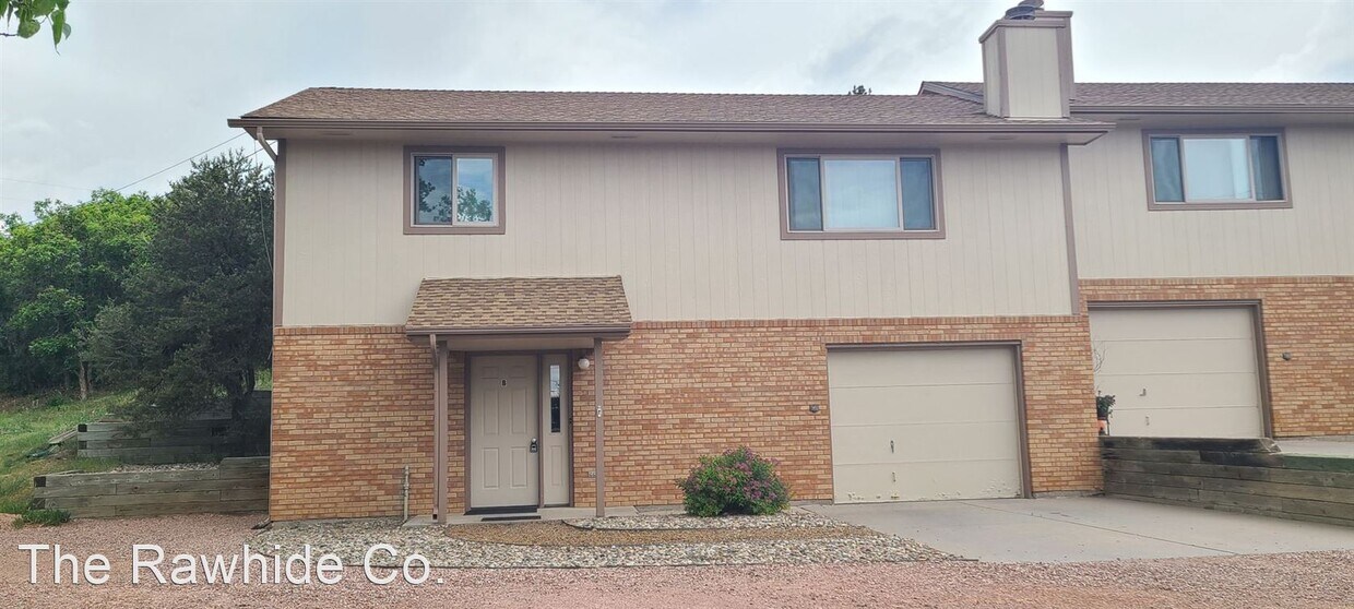 Foto principal - 2 br, 2 bath House - 2825 Roberts Drive #B