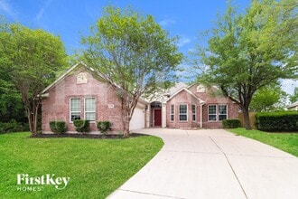 5228 Estrella Ln